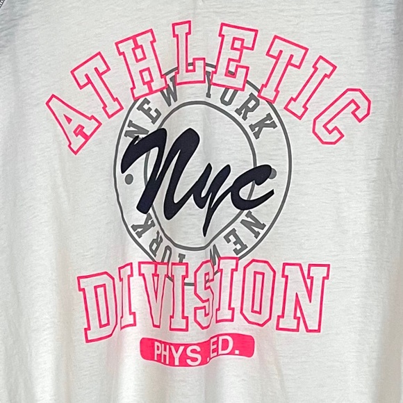 NWOT just be.. NYC Athletic Division Football Style V-notch 3/4 Sleeve T-shirt - Picture 4 of 16